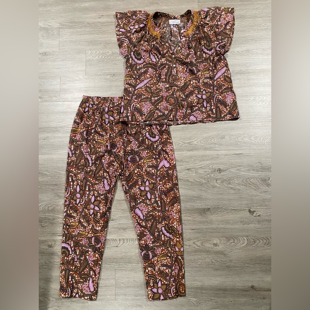 Xirena Sumer in Earth Batik Print‎ Brown and Pink Patterned Two-Piece Set
